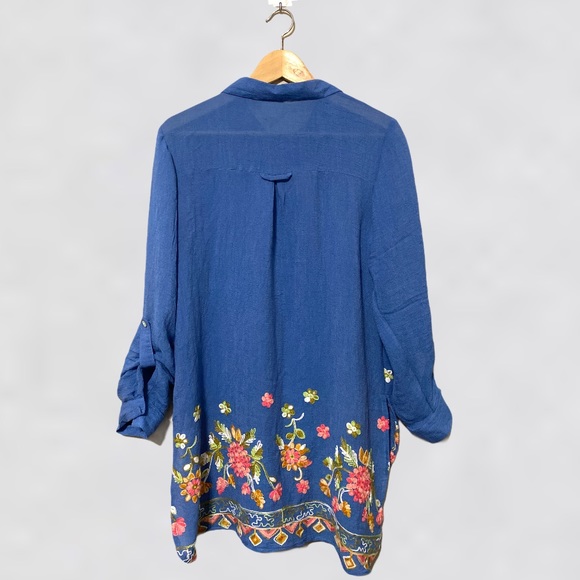 Fig and Flower Floral Button Down Shirt - Picture 2 of 6